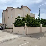 Hvar Apartments Felix